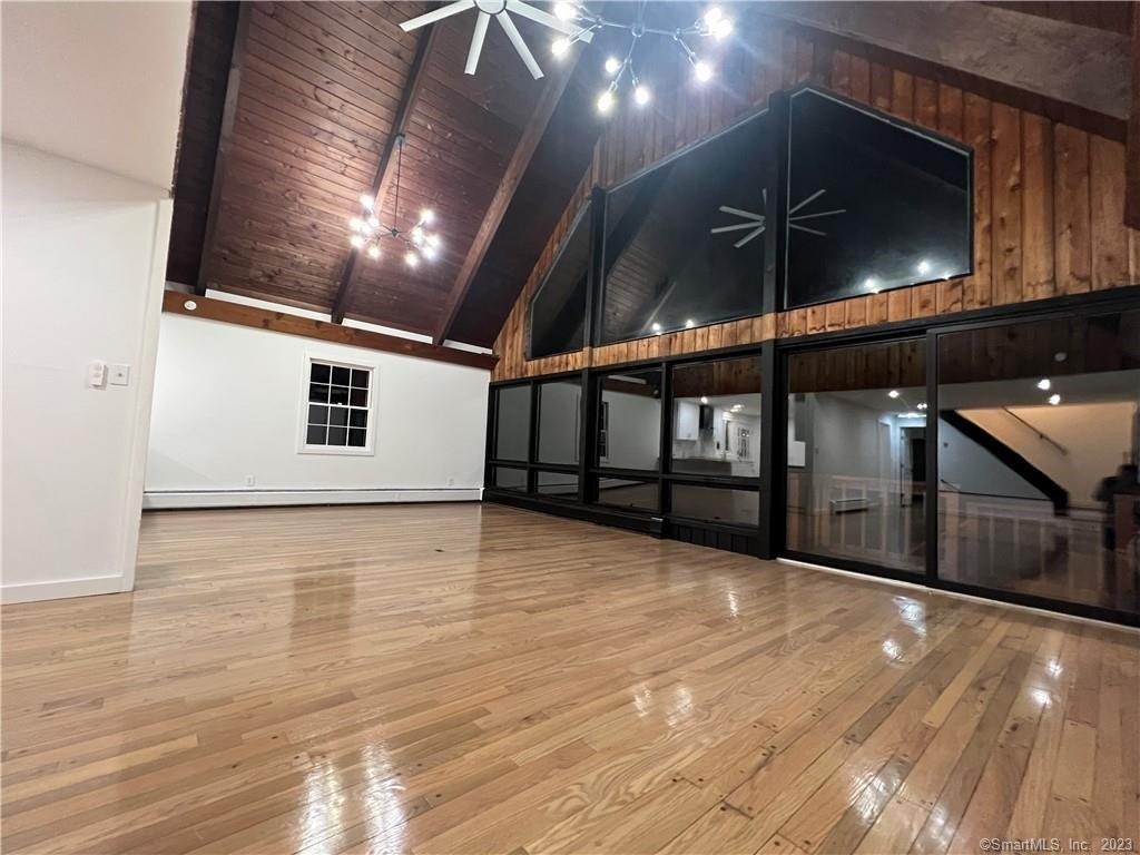 Hattertown Rd, Newtown, CT 06470