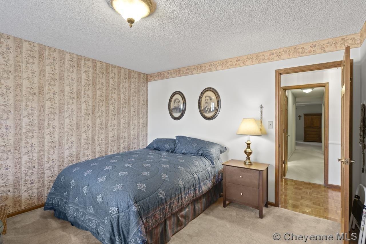 Deer Ave, Cheyenne, WY 82009