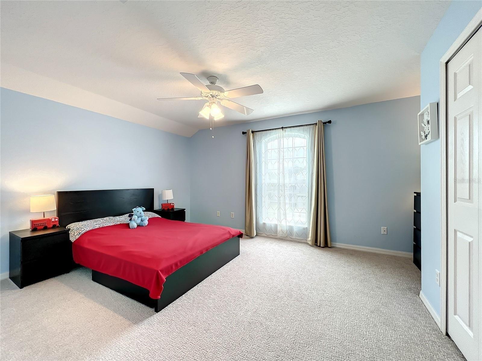 Anna Catherine Dr, Orlando, FL 32828
