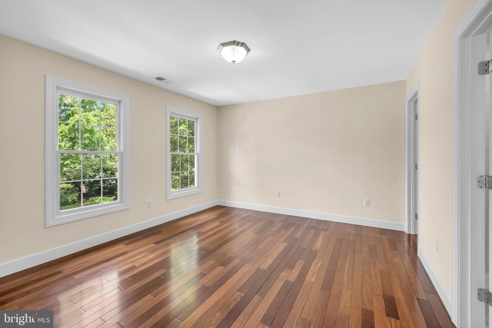 Dunloggin Dr, Rockville, MD 20850