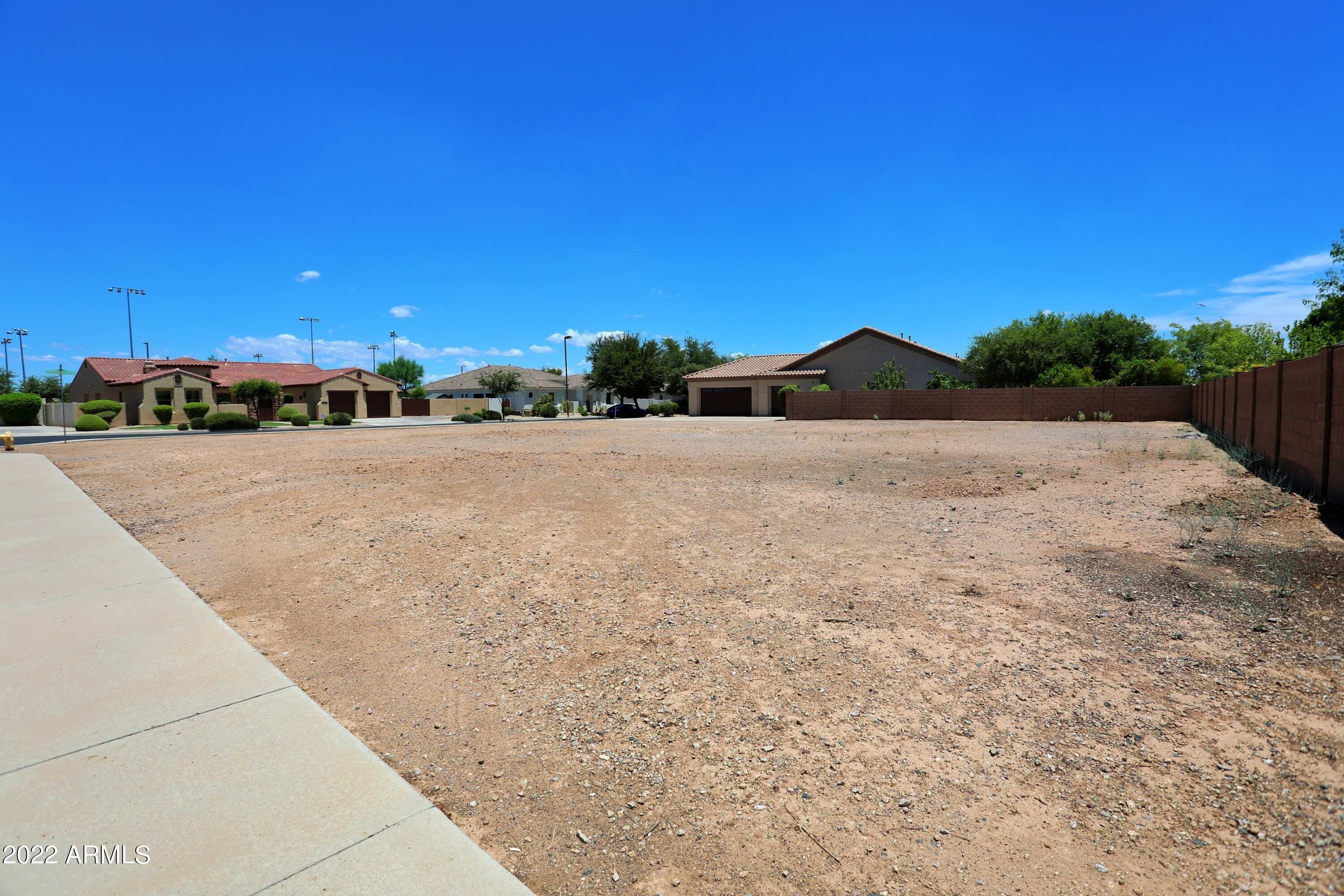 W Roanoke Ave, Goodyear, AZ 85395