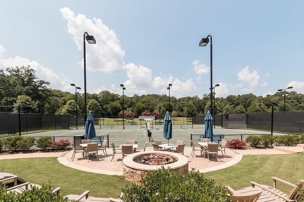 Club Chase Ln, Roswell, GA 30076