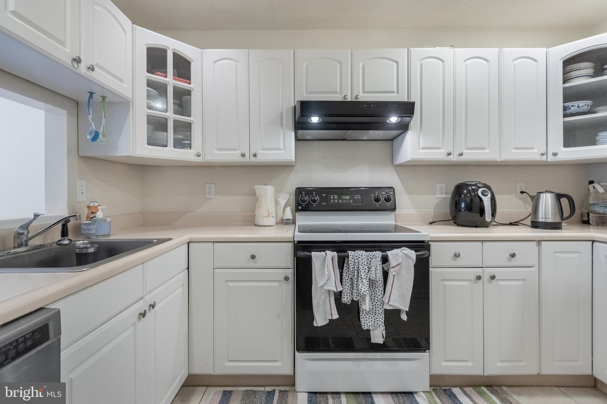 Forest View Pl, Montgomery Village, MD 20886