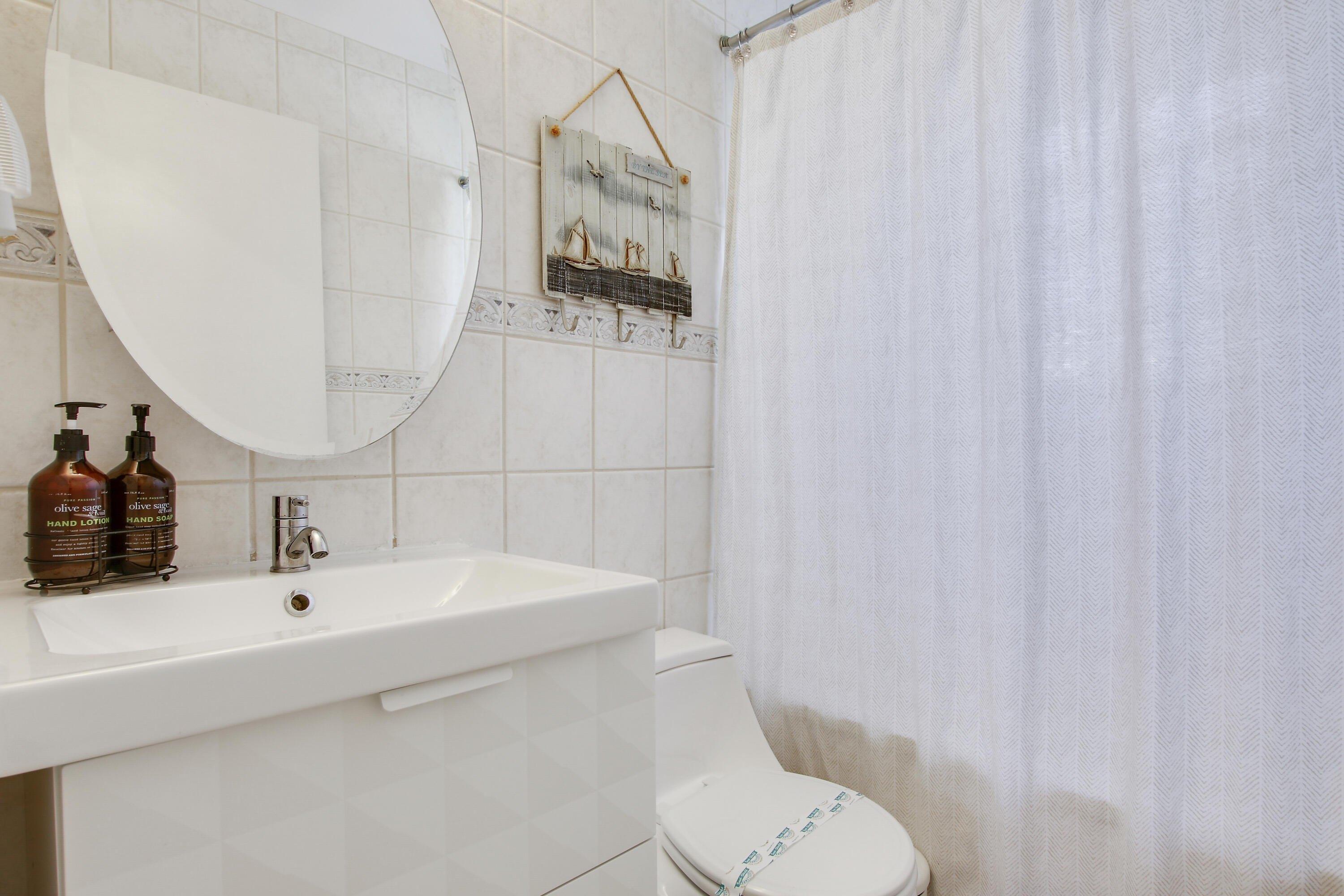 18th Ave S, Lake Worth Beach, FL 33460