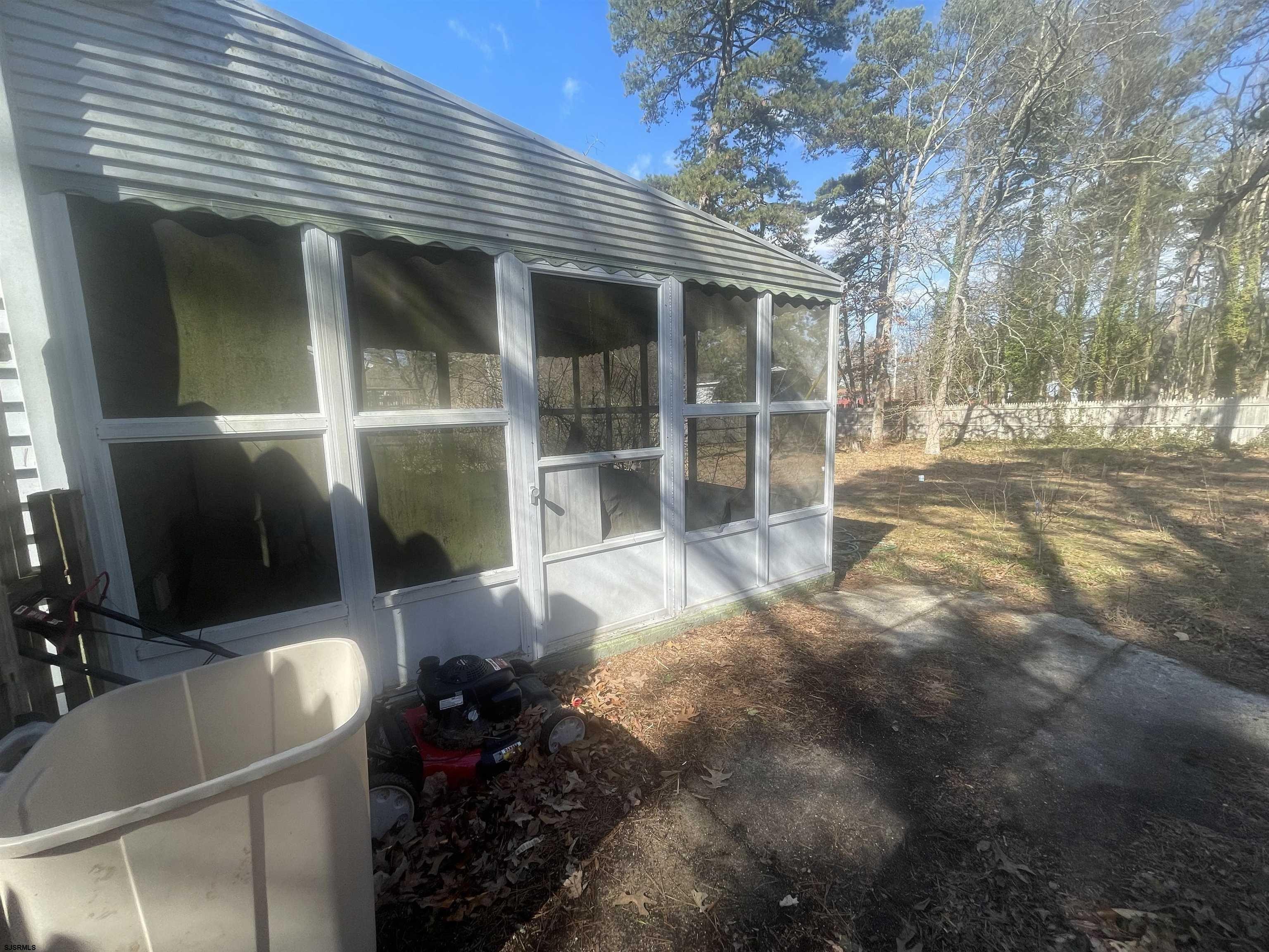 Wayne Ave, Williamstown, NJ 08094