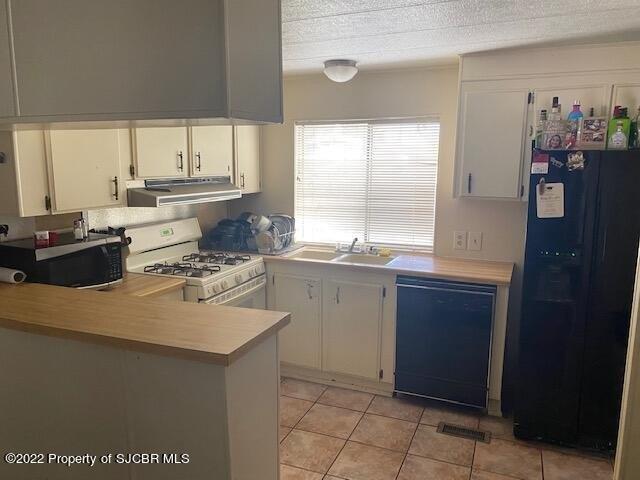 Peargrove Ln, Farmington, NM 87401