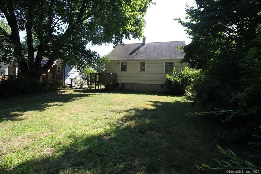 Pettom Rd, Norwalk, CT 06850