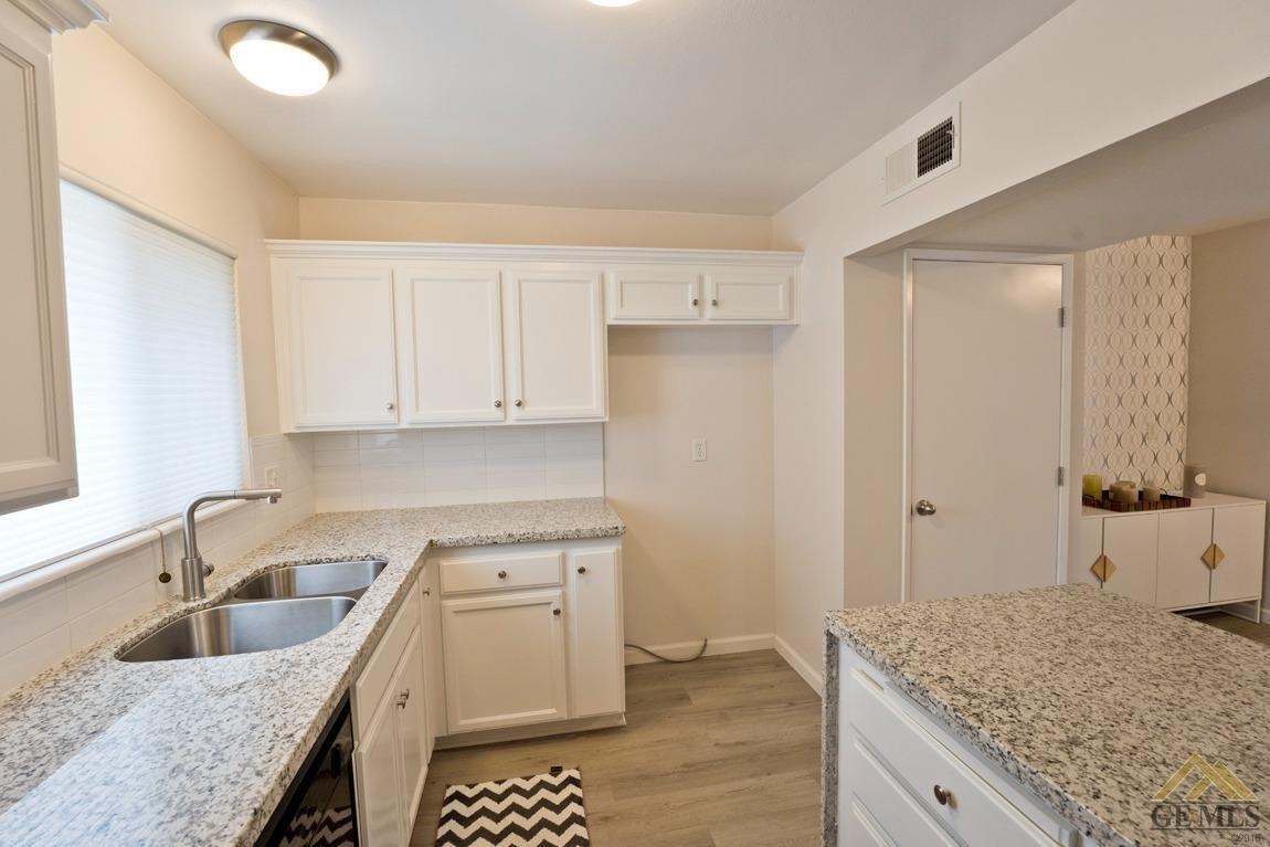 Noel Pl, Bakersfield, CA 93306