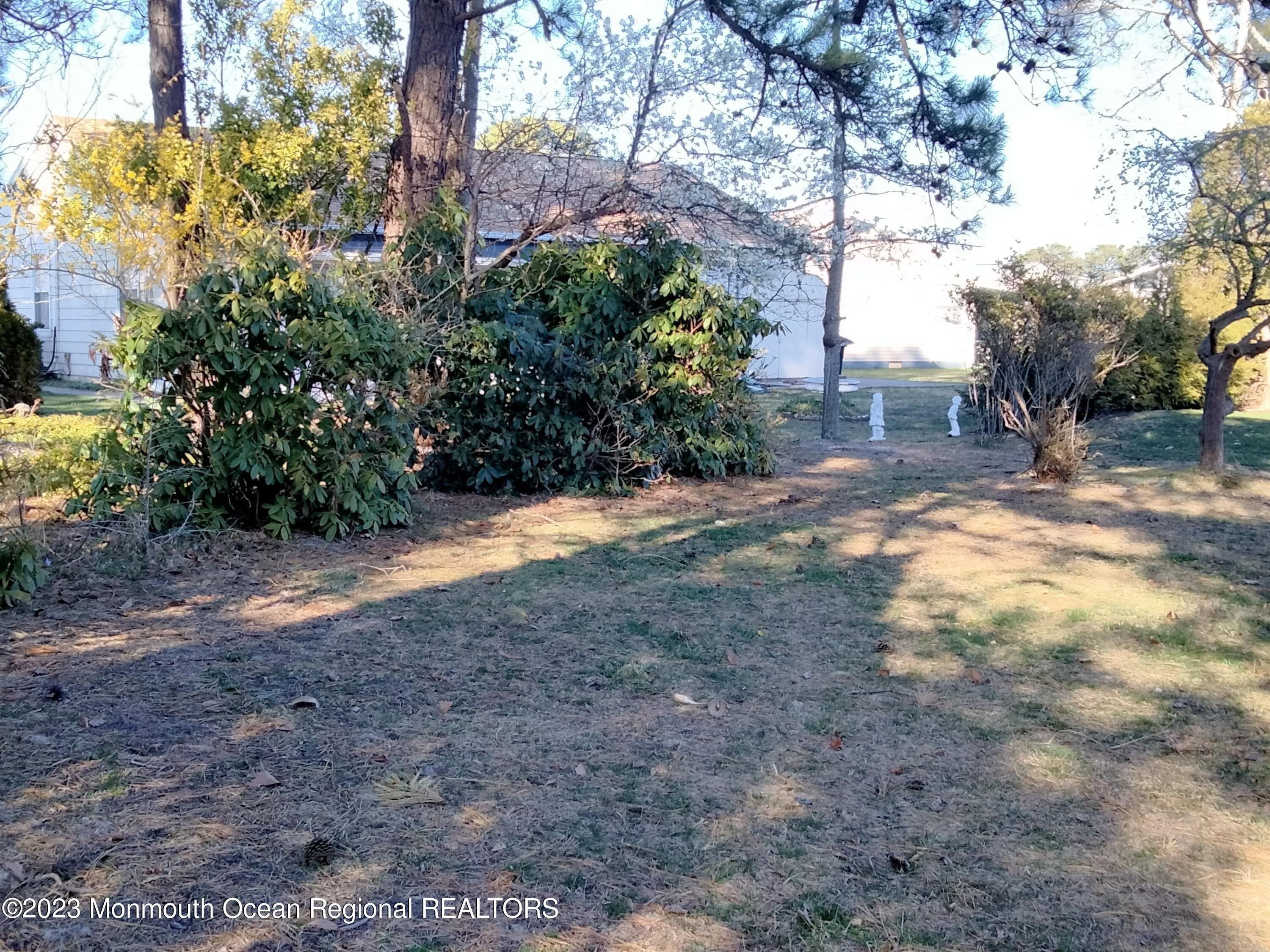 Speighstown Pl, Toms River, NJ 08757
