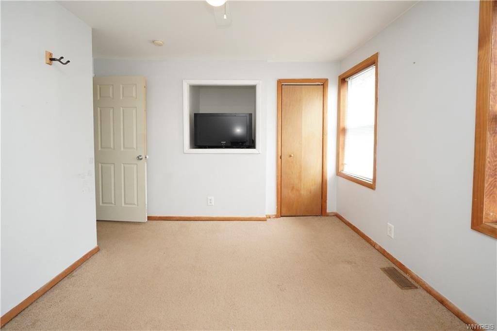 Labelle Ave, Buffalo, NY 14219
