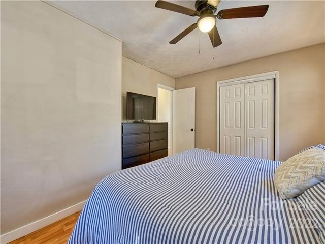 Rocky Bottom Ln, Clyde, NC 28721