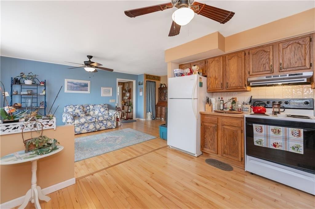 Davis Rd, Wayland, NY 14572