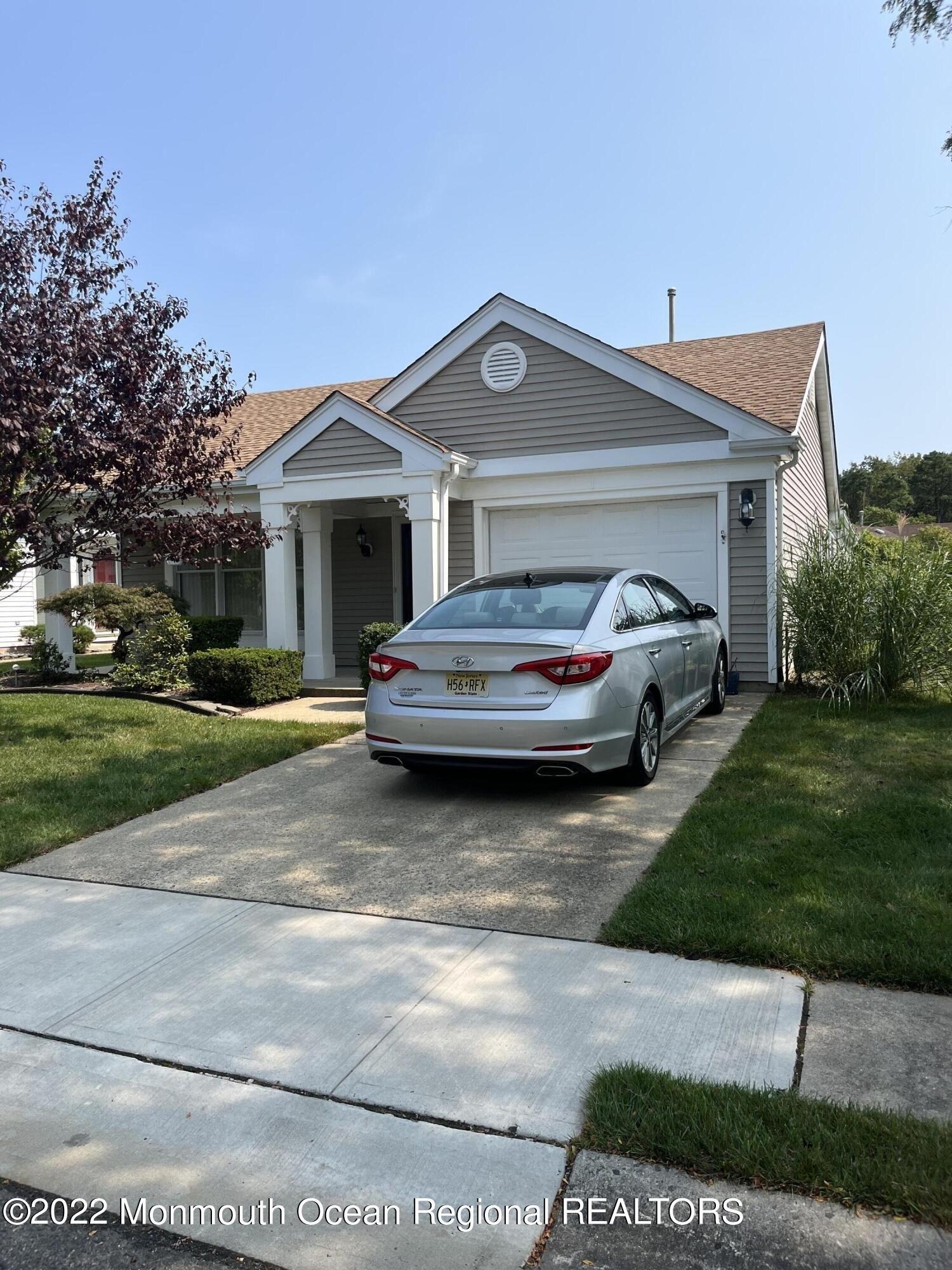 Coral Leaf Rd, Toms River, NJ 08755