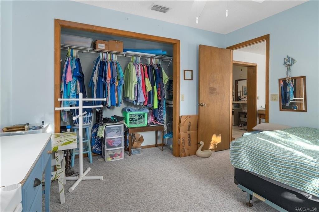 W Spicey Hill Dr, Homosassa, FL 34448