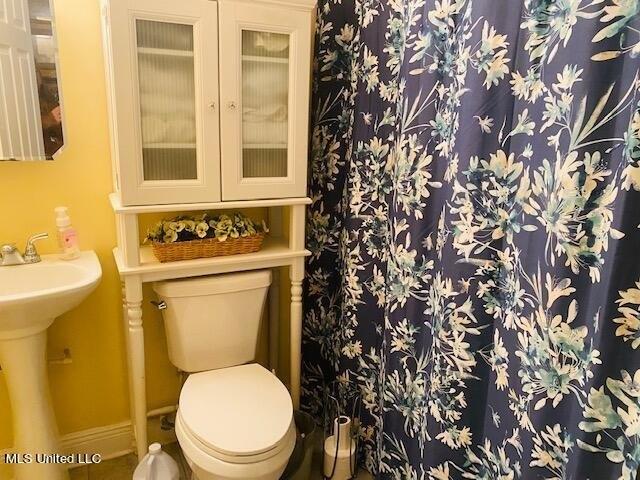 Dove St, Bay Saint Louis, MS 39520