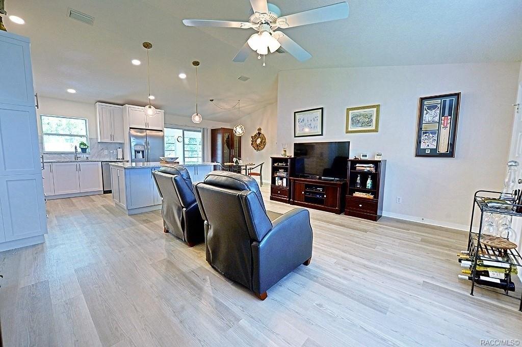 E Lake Todd Dr, Hernando, FL 34442