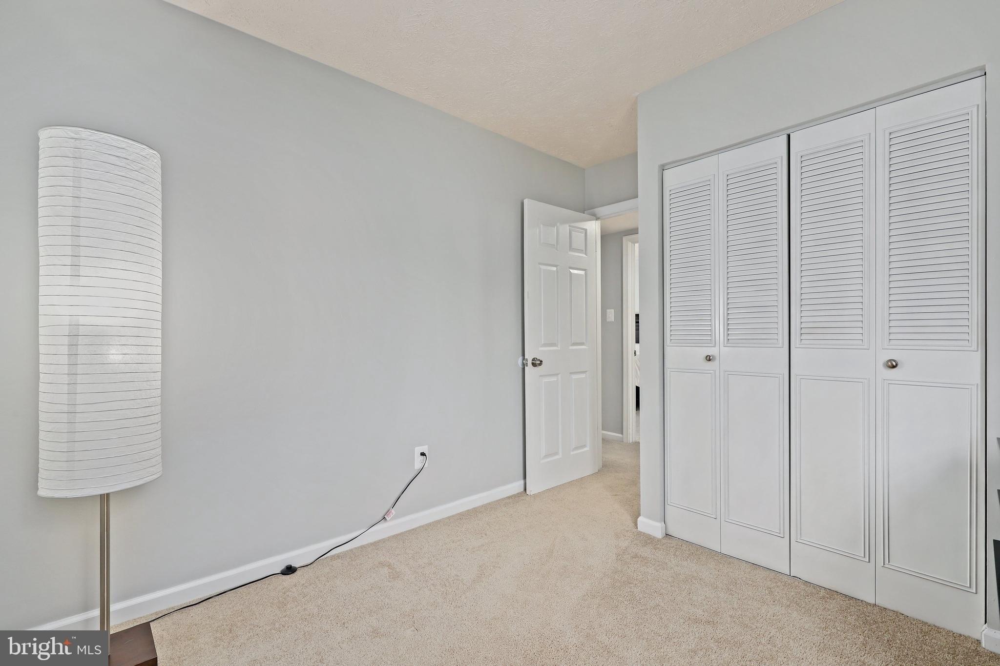 Nutmeg Ln, Reston, VA 20191