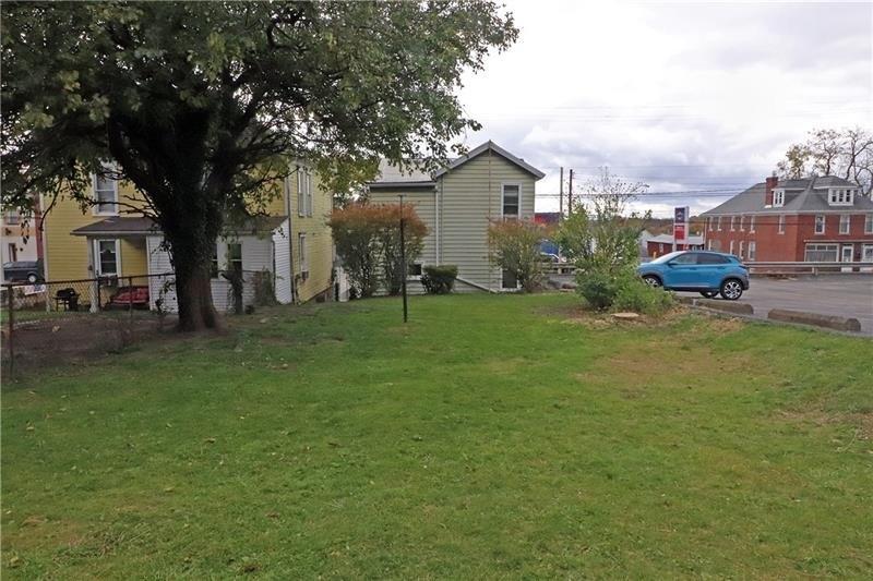 W Main St, Mount Pleasant, PA 15666