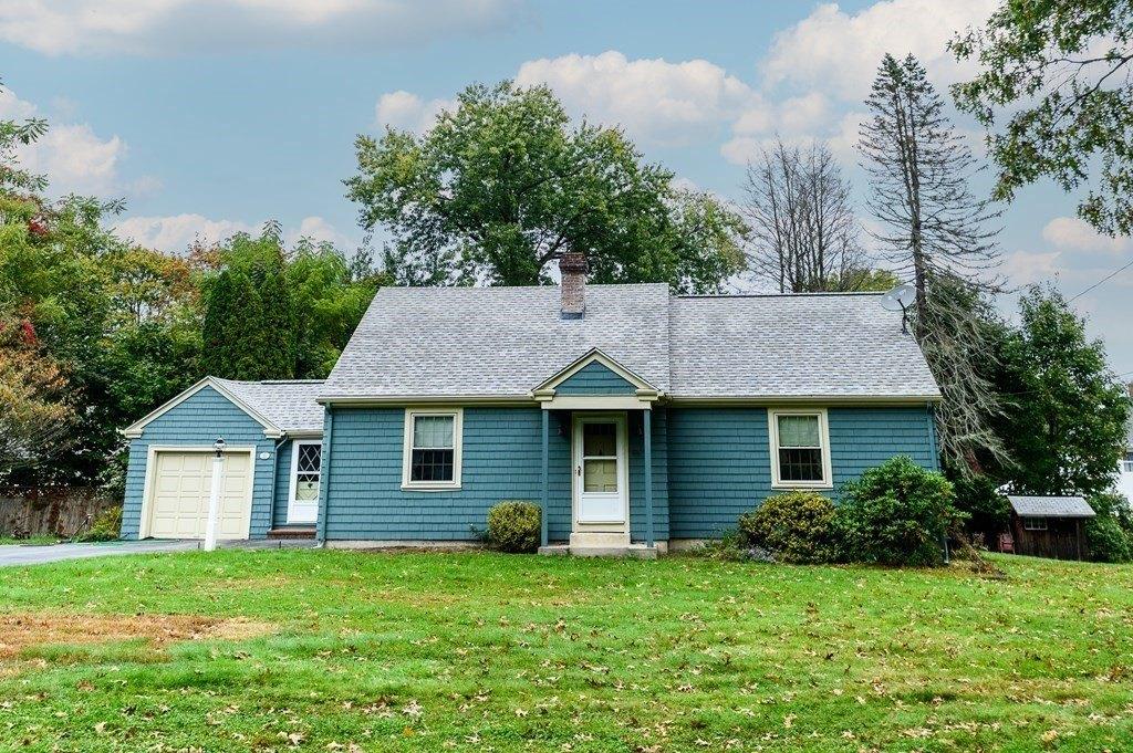 Roosevelt St, Seekonk, MA 02771