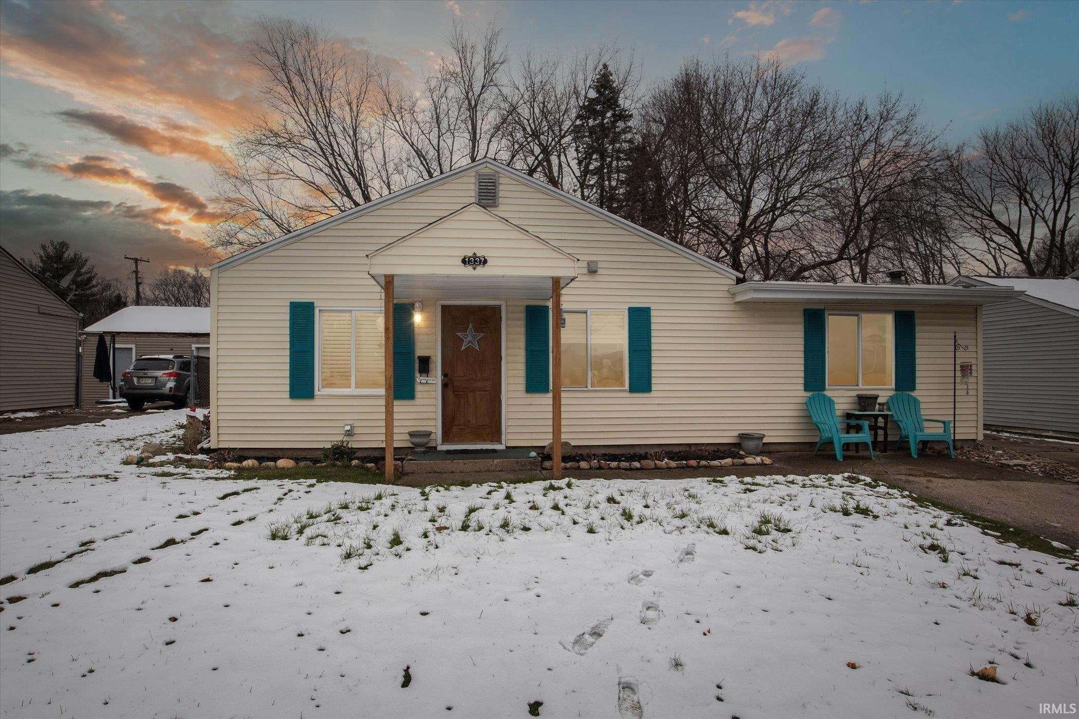 Byron Dr, South Bend, IN 46614