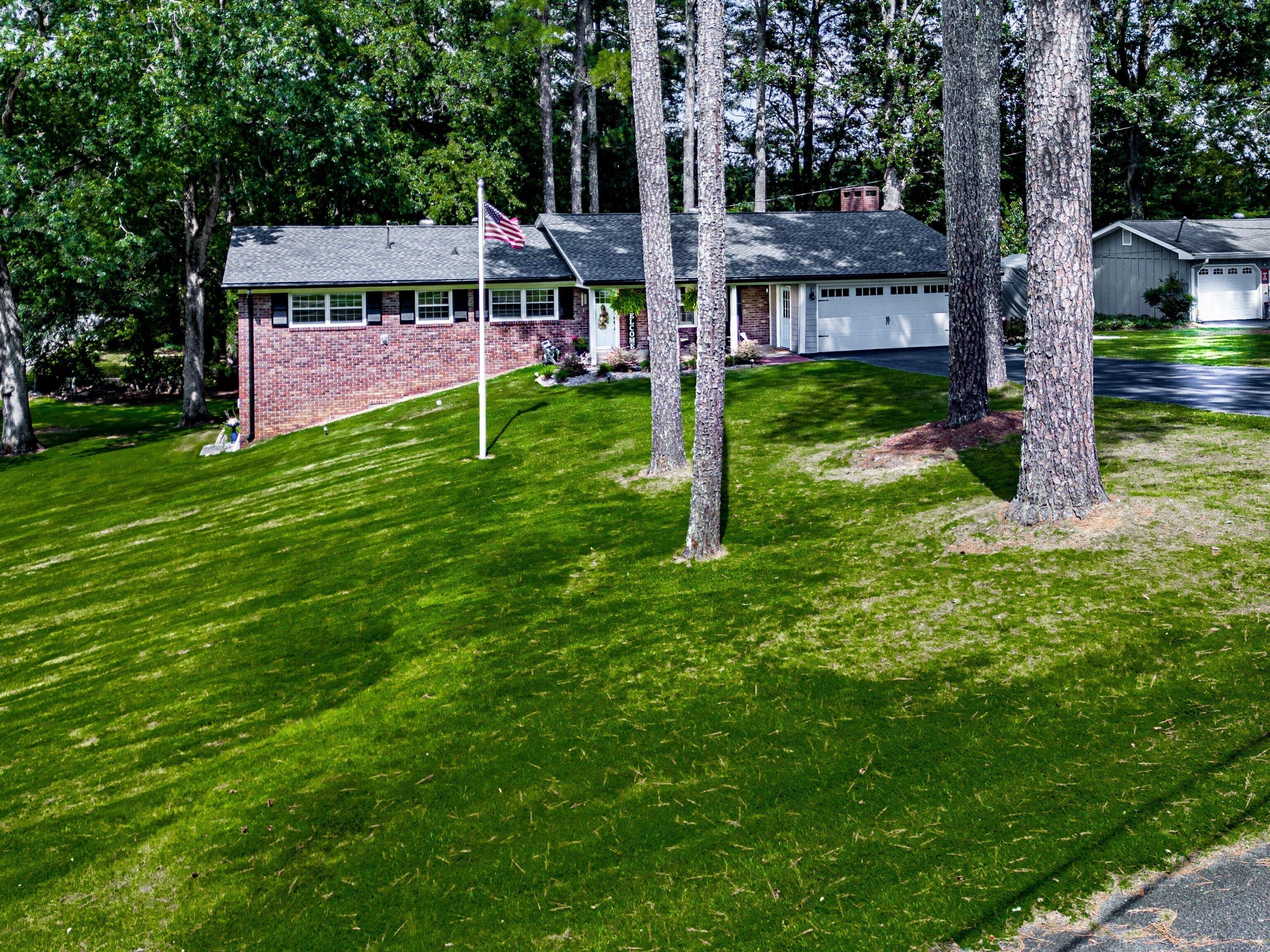 Pinehill Cir, Acworth, GA 30101