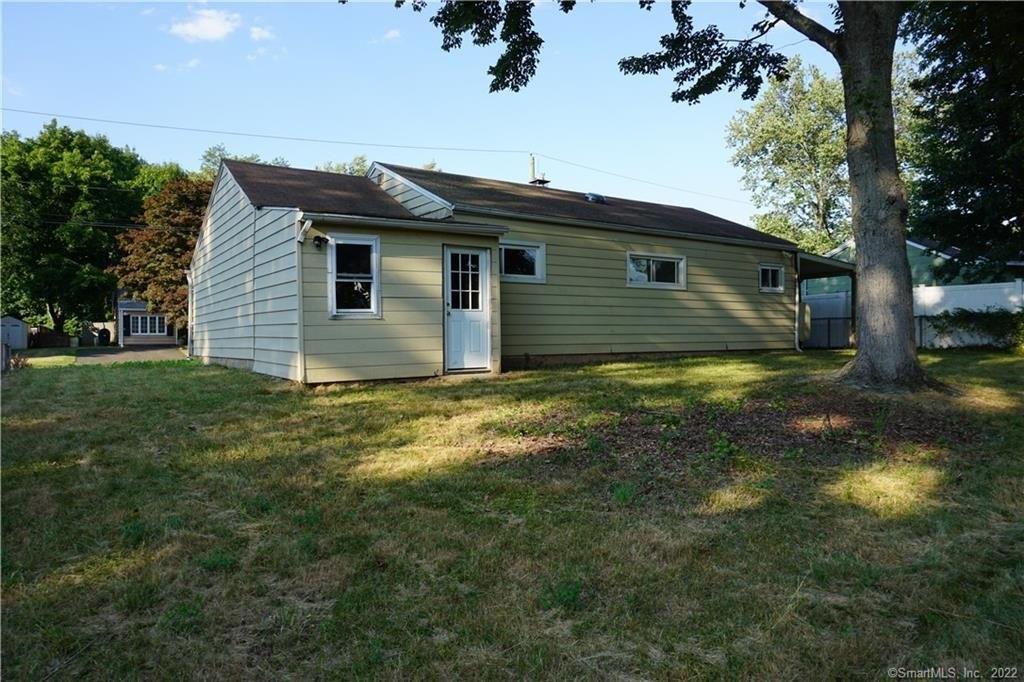 Audette Dr, Wallingford, CT 06492