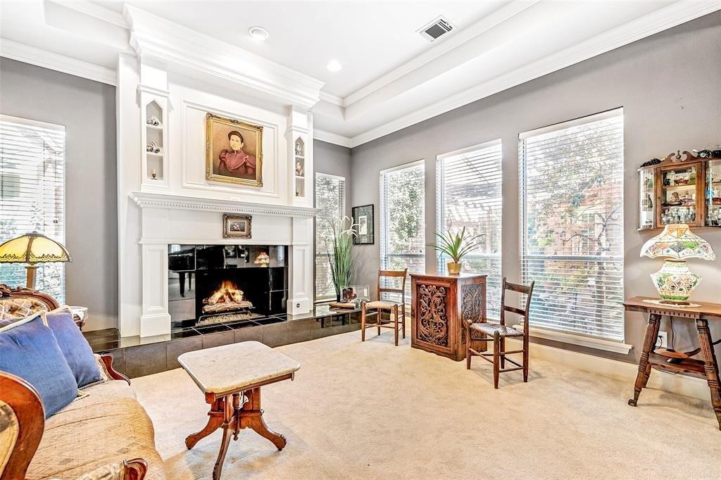 Highmark Sq, Dallas, TX 75254