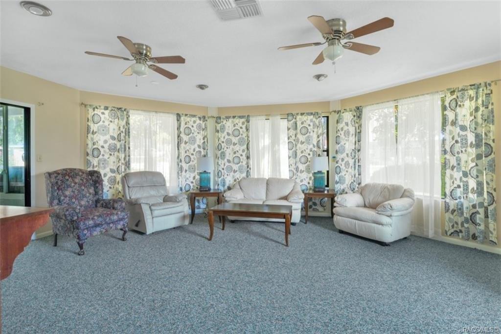 Se 2nd Pl, Crystal River, FL 34429