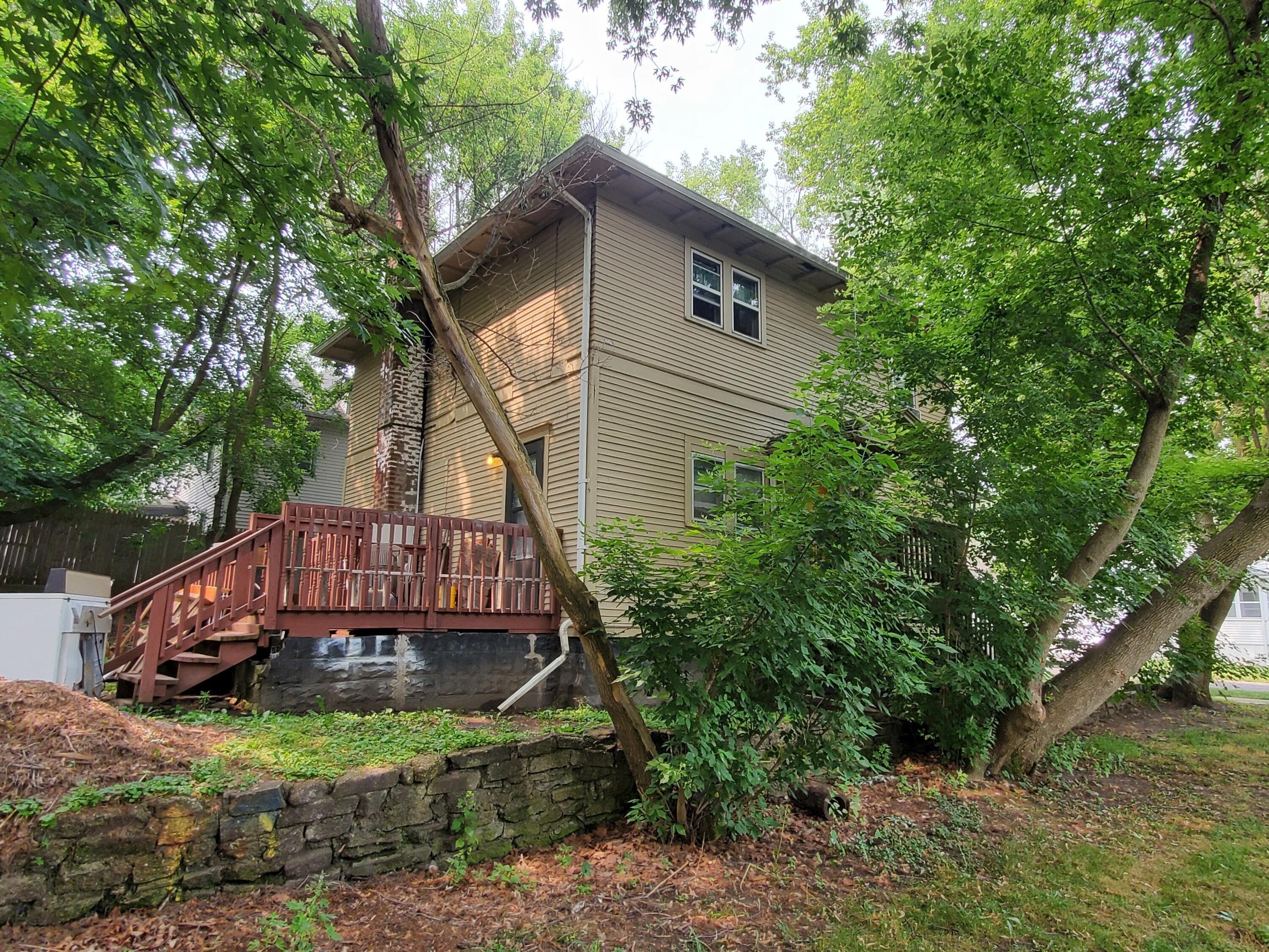 S Pleasant St, Jackson, MI 49203