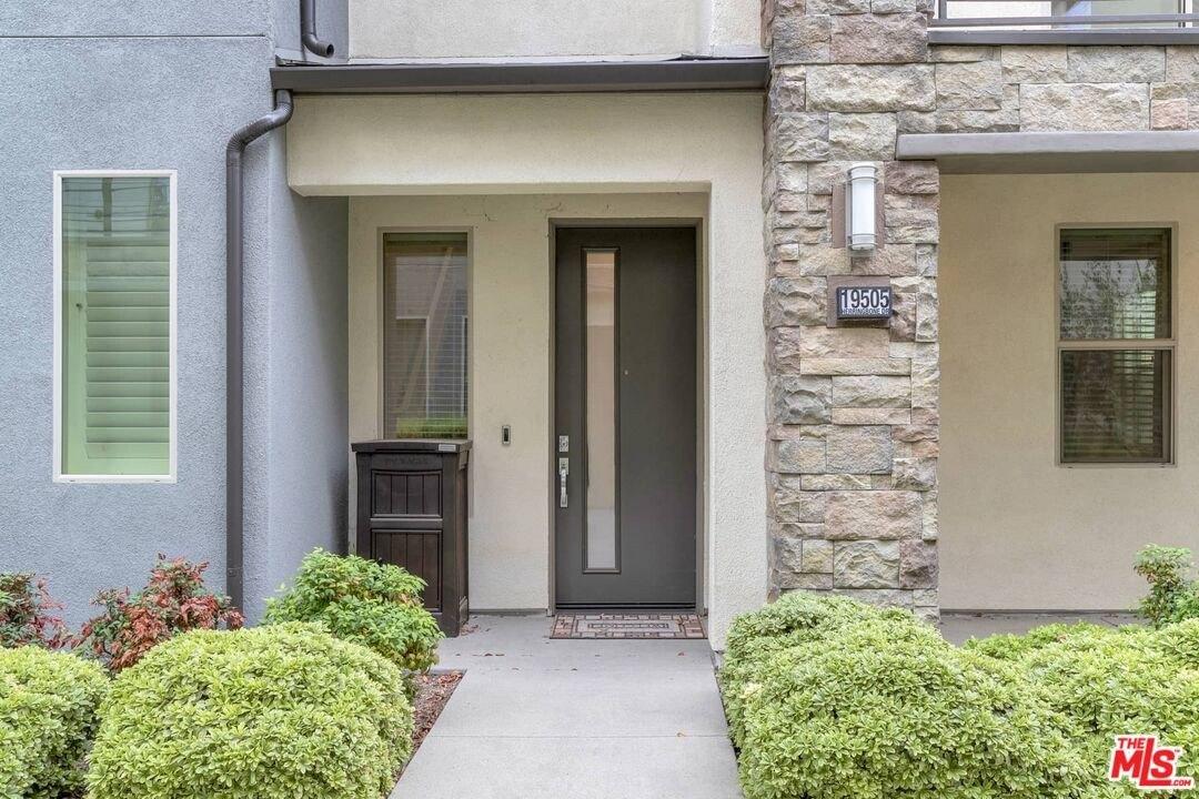 Herringbone Dr, Northridge, CA 91324