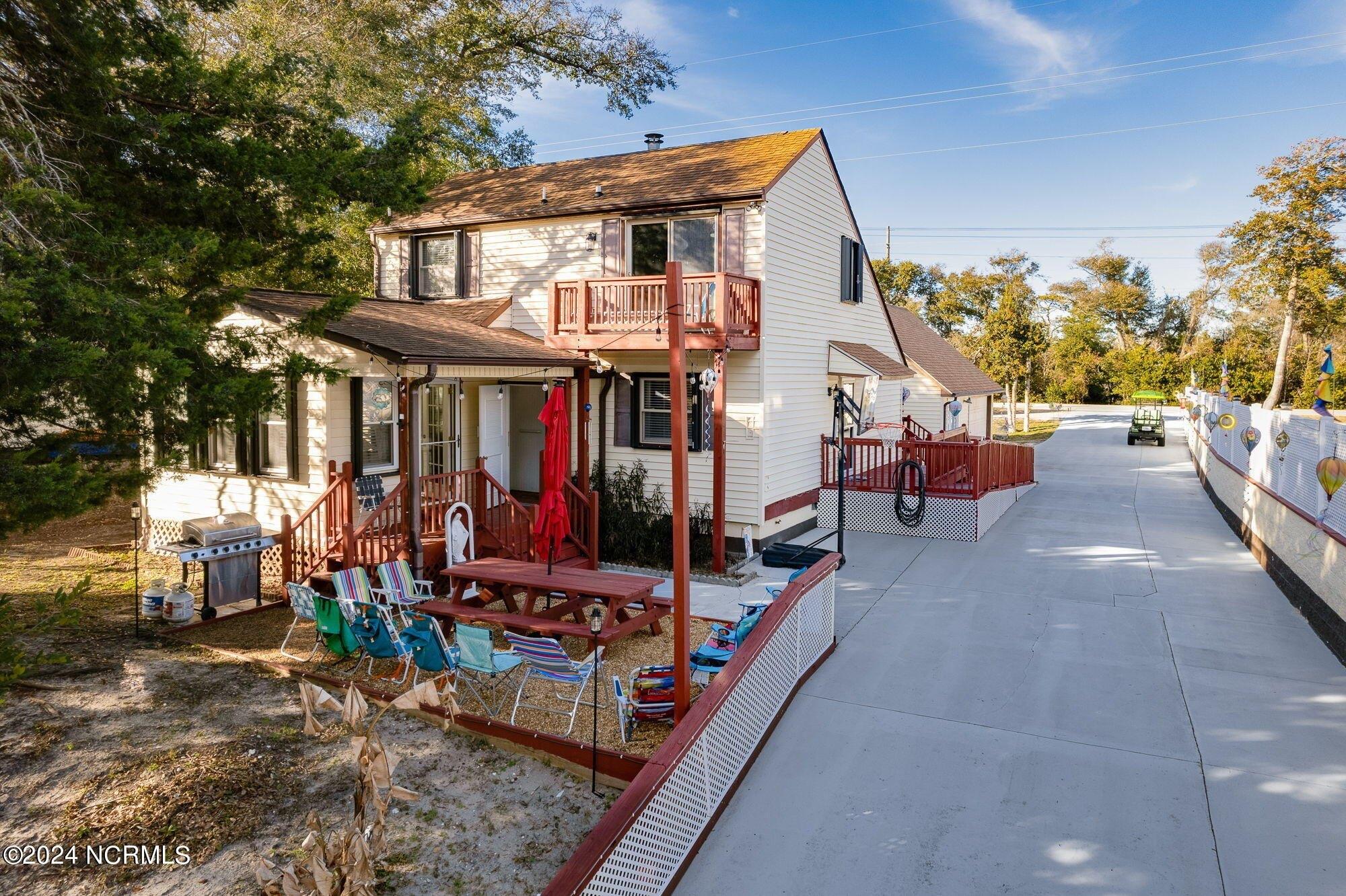 Purdie St, Emerald Isle, NC 28594