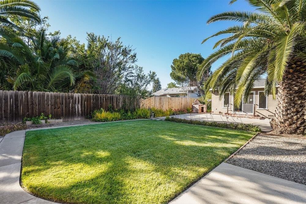 Alameda De Las Pulgas, Redwood City, CA 94061