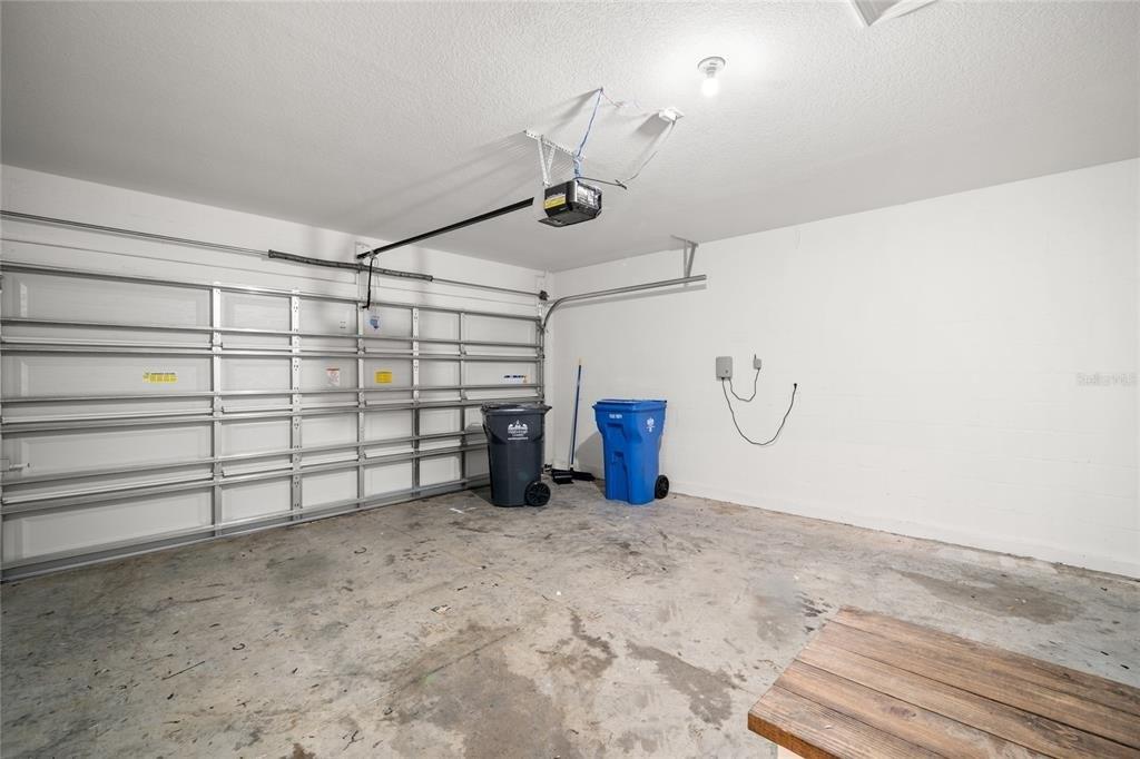 Trailing Vine Dr, Tampa, FL 33610