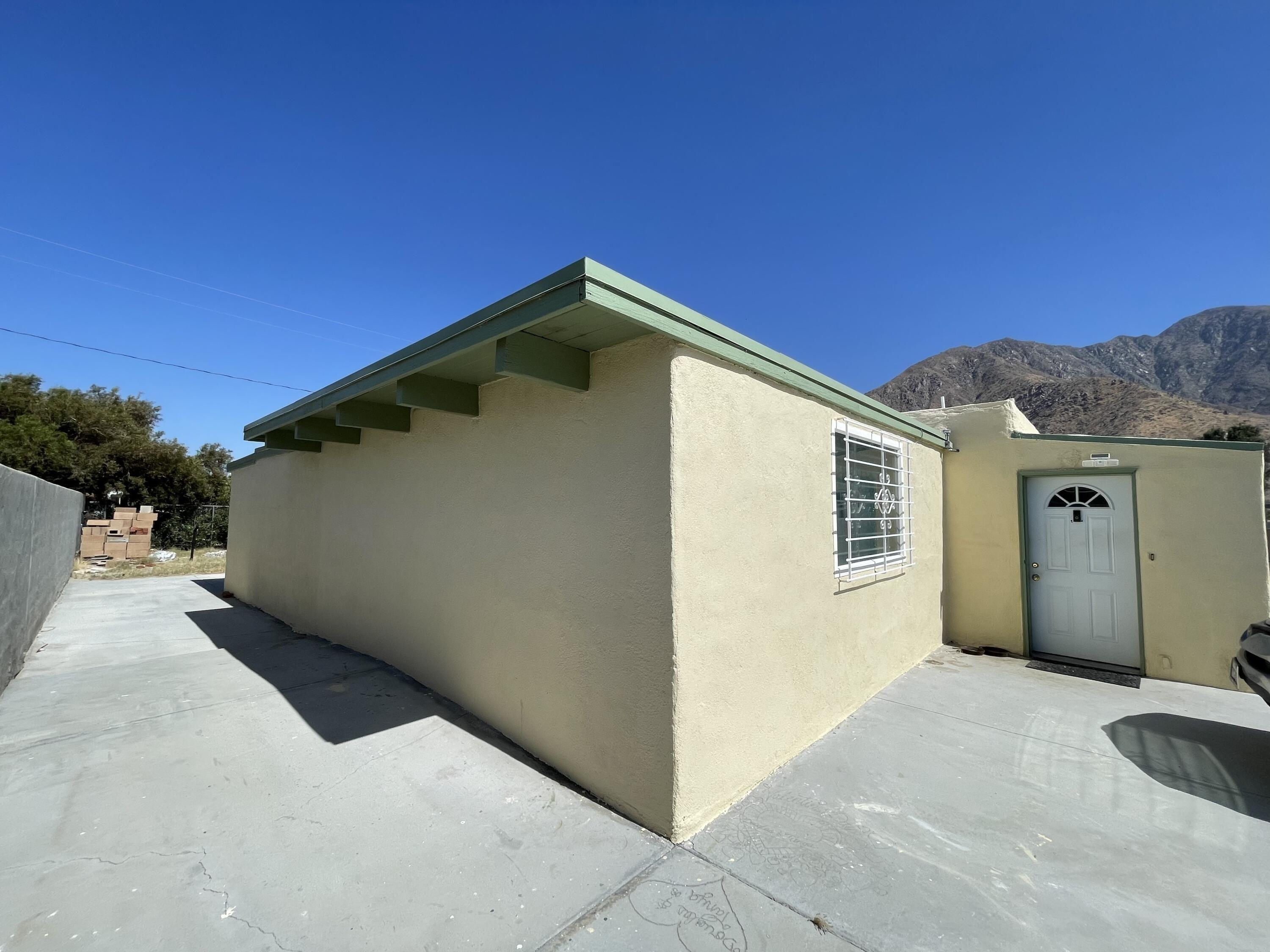 La Vida Dr, Palm Springs, CA 92262