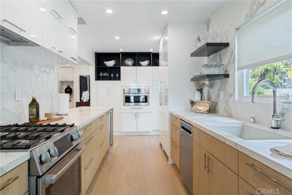 Santa Ana Ave, Long Beach, CA 90803