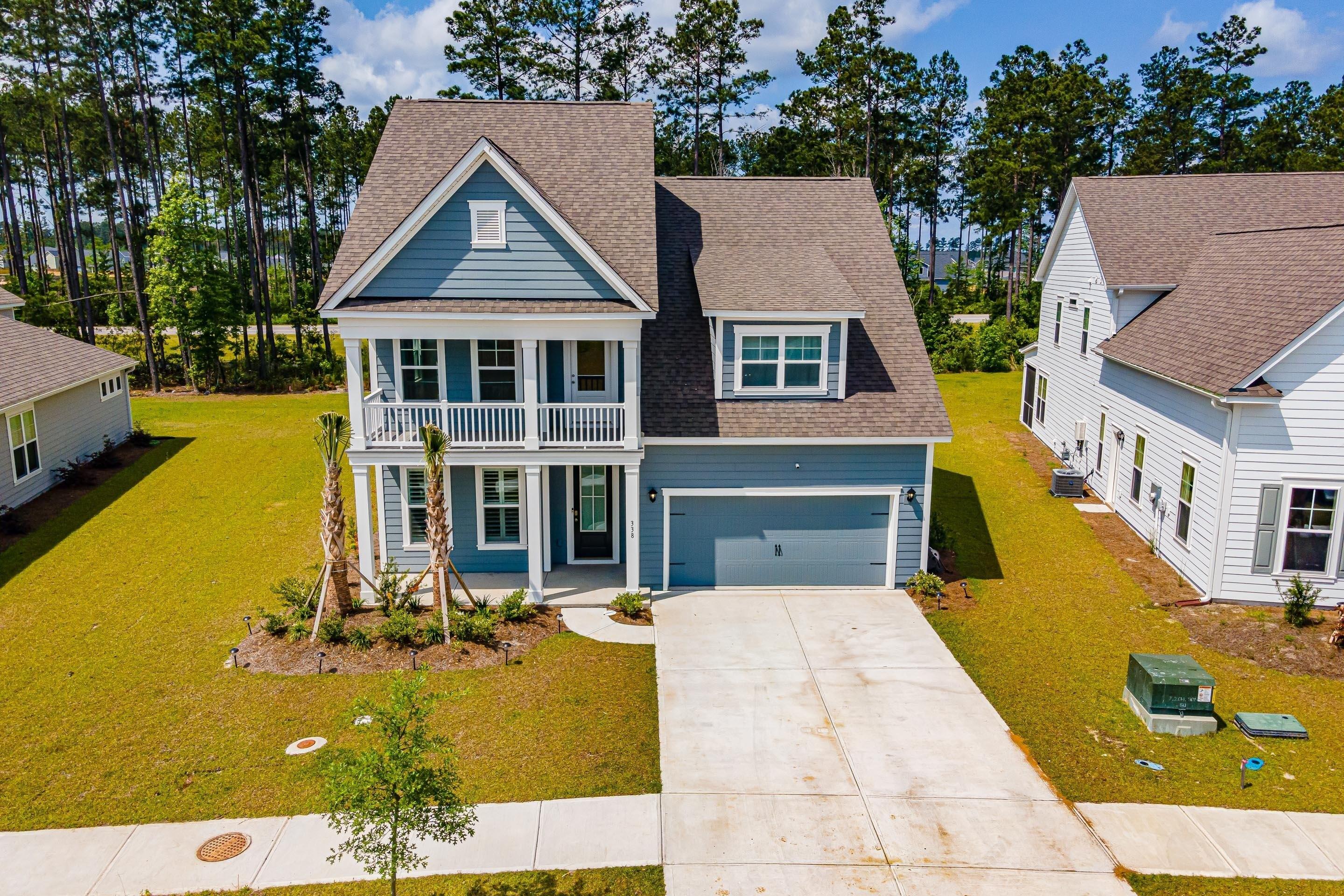 Long Pier St, Summerville, SC 29486