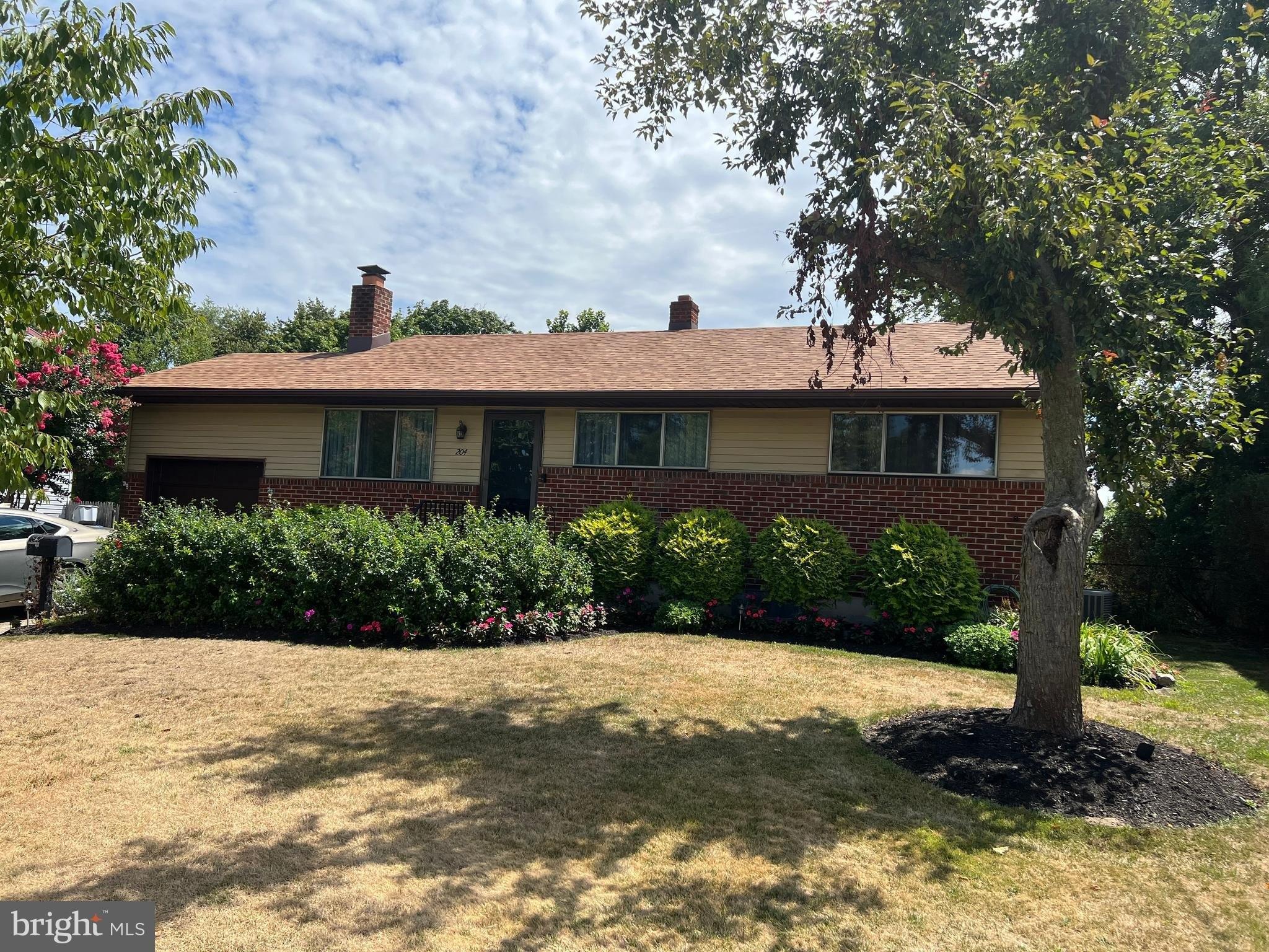 S Garden Blvd, Beverly, NJ 08010