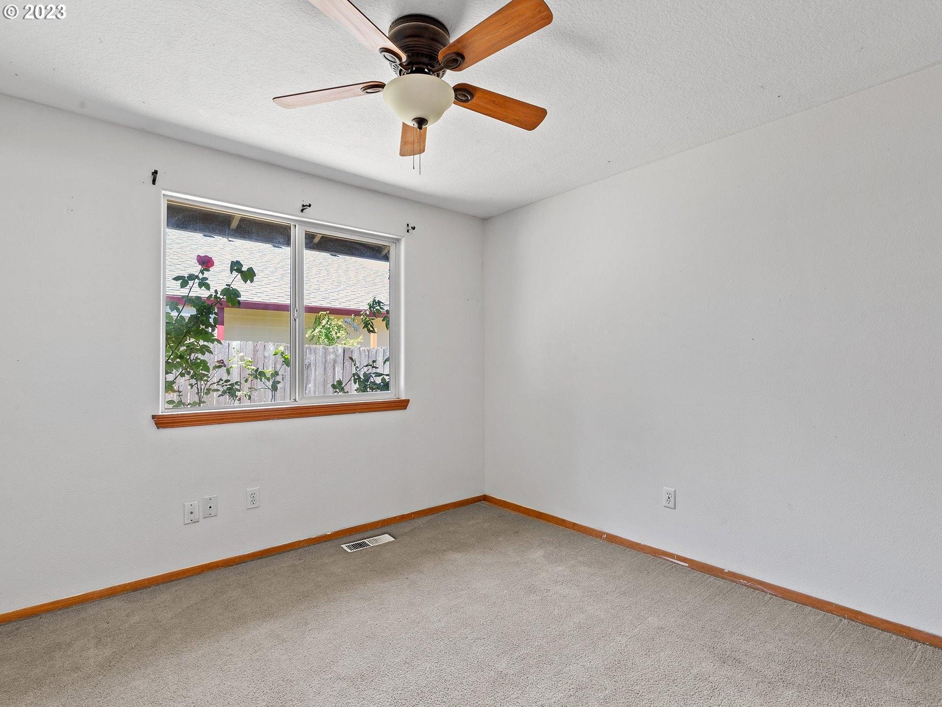 Ne 76th Way, Vancouver, WA 98682
