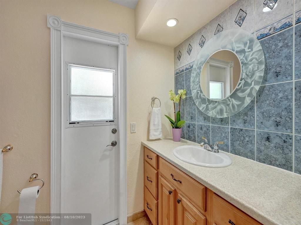 W Camino Real, Boca Raton, FL 33486