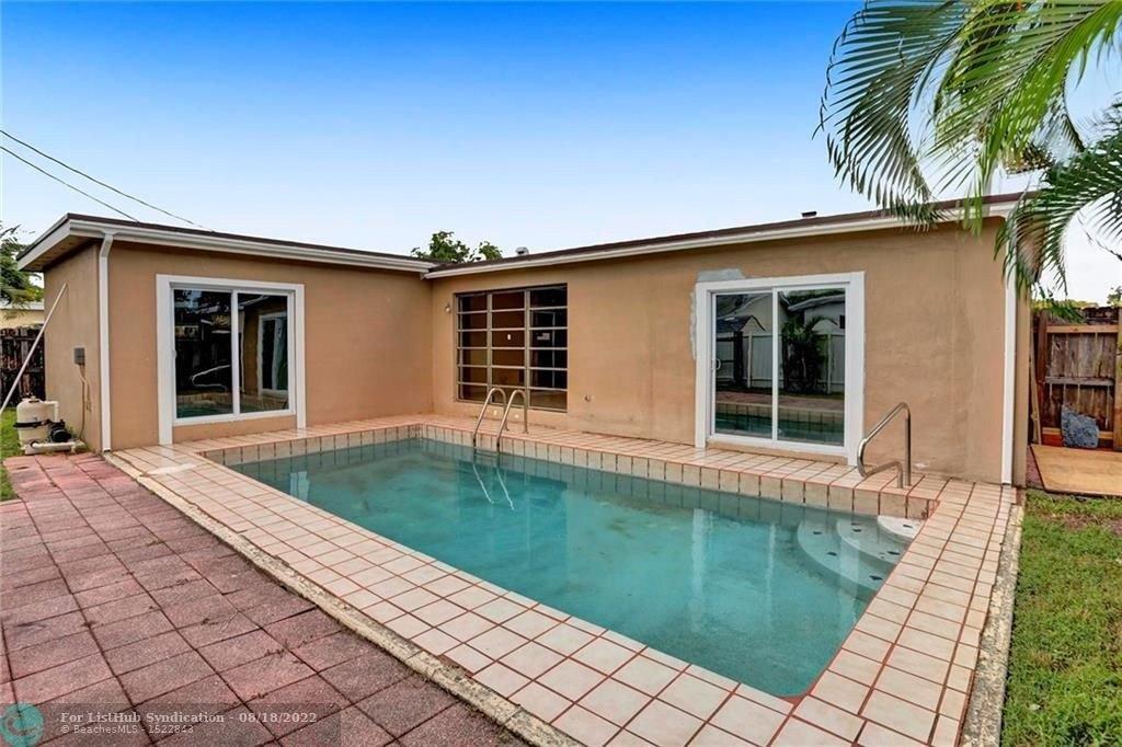 Ne 57th St, Fort Lauderdale, FL 33334