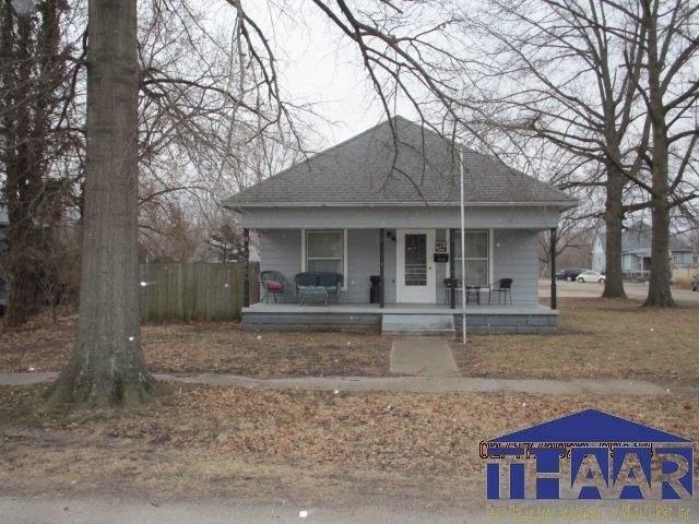 S 3rd St, Clinton, IN 47842