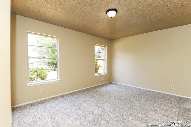 Granada Dr, Universal City, TX 78148