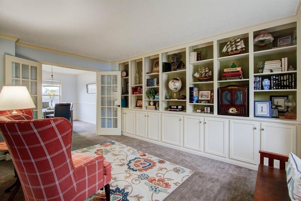 Dublin Dr, Carmel, IN 46033