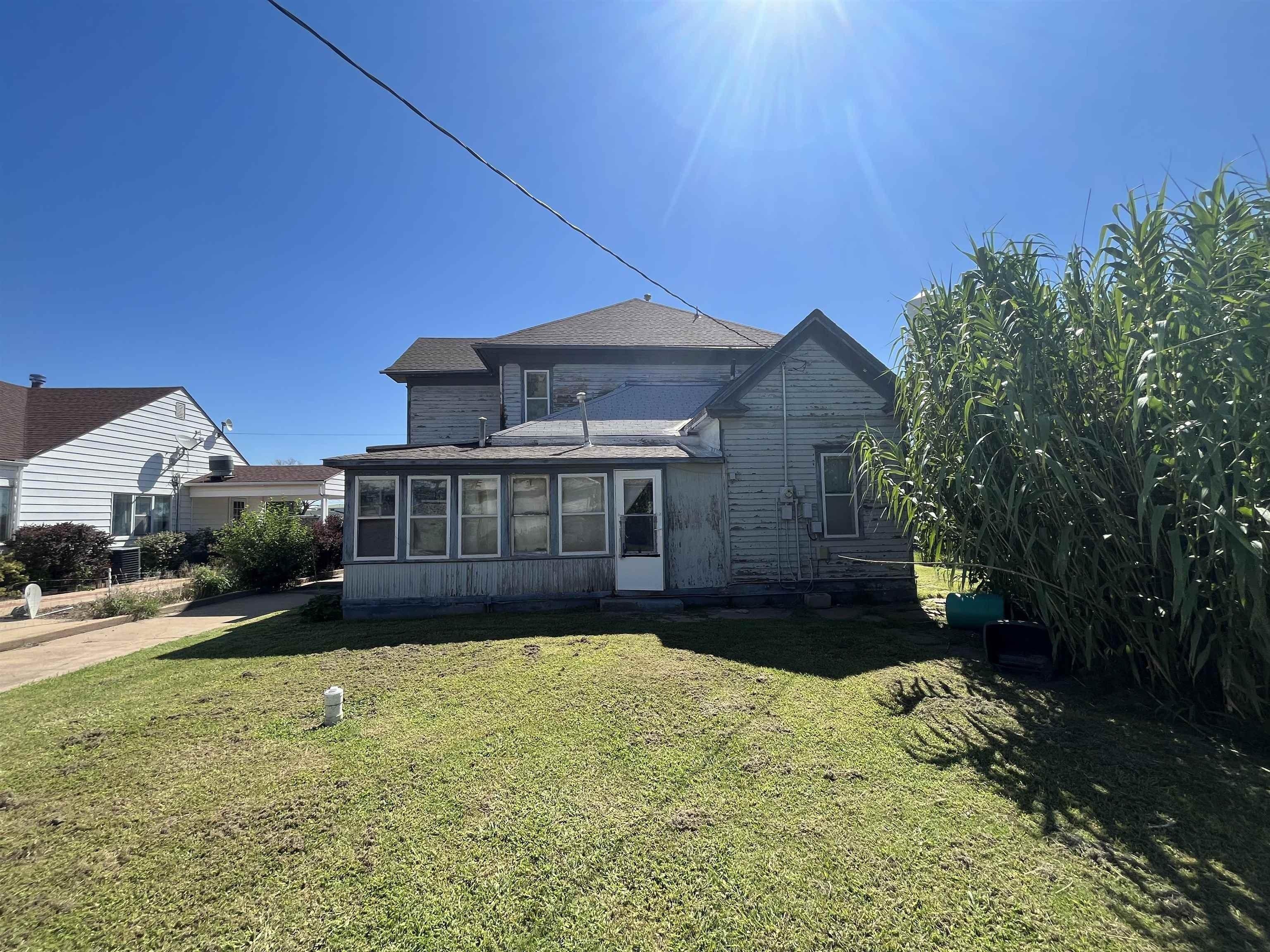 N Main St, Medford, OK 73759