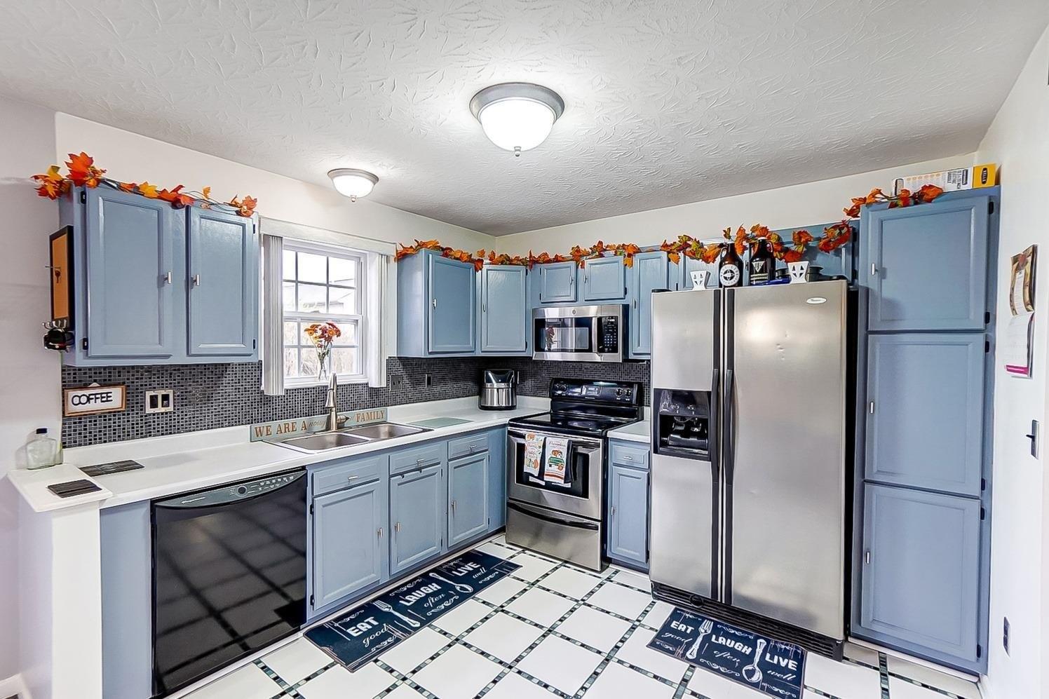Foxcove Ct, Cincinnati, OH 45211