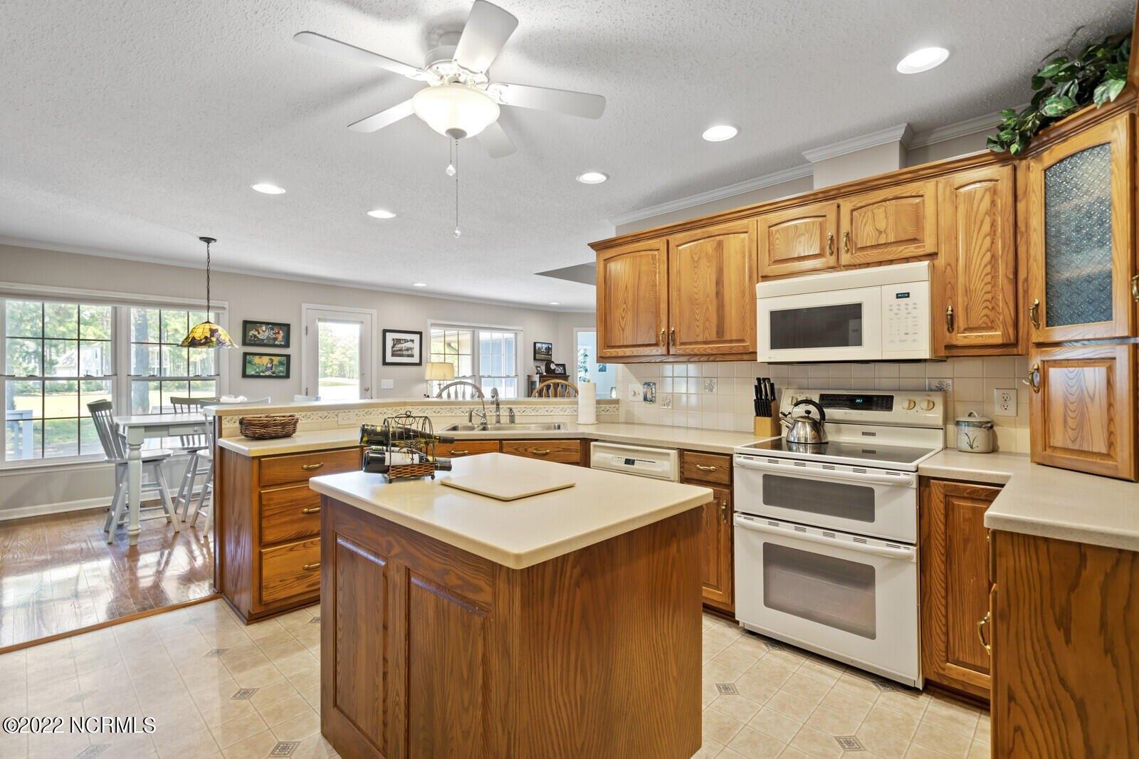 Kingsmill Ct, Sunset Beach, NC 28468