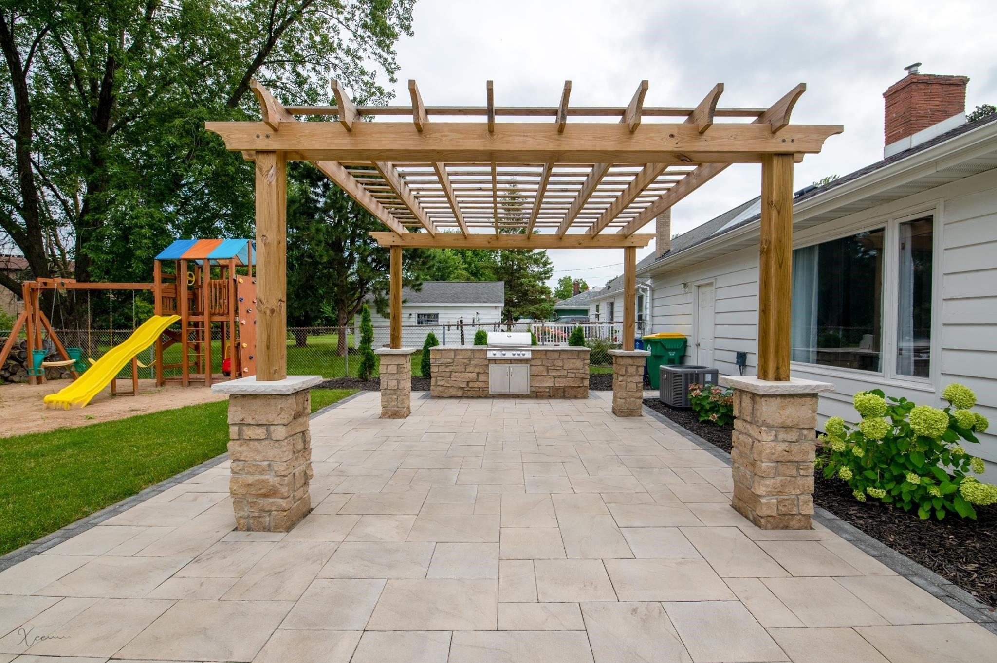 Newtols St, Green Bay, WI 54302