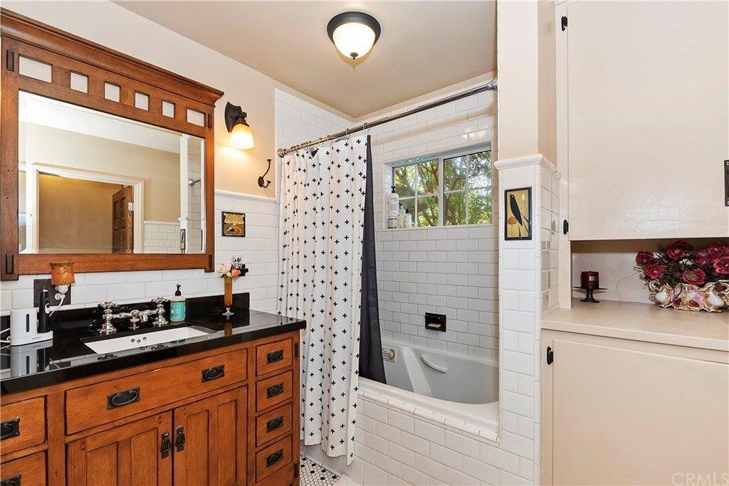 W Fern Ave, Redlands, CA 92373