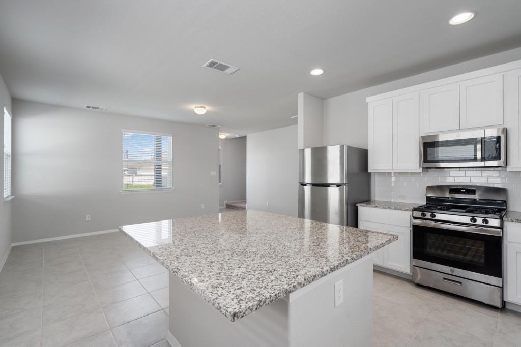 Fabion St, Kyle, TX 78640