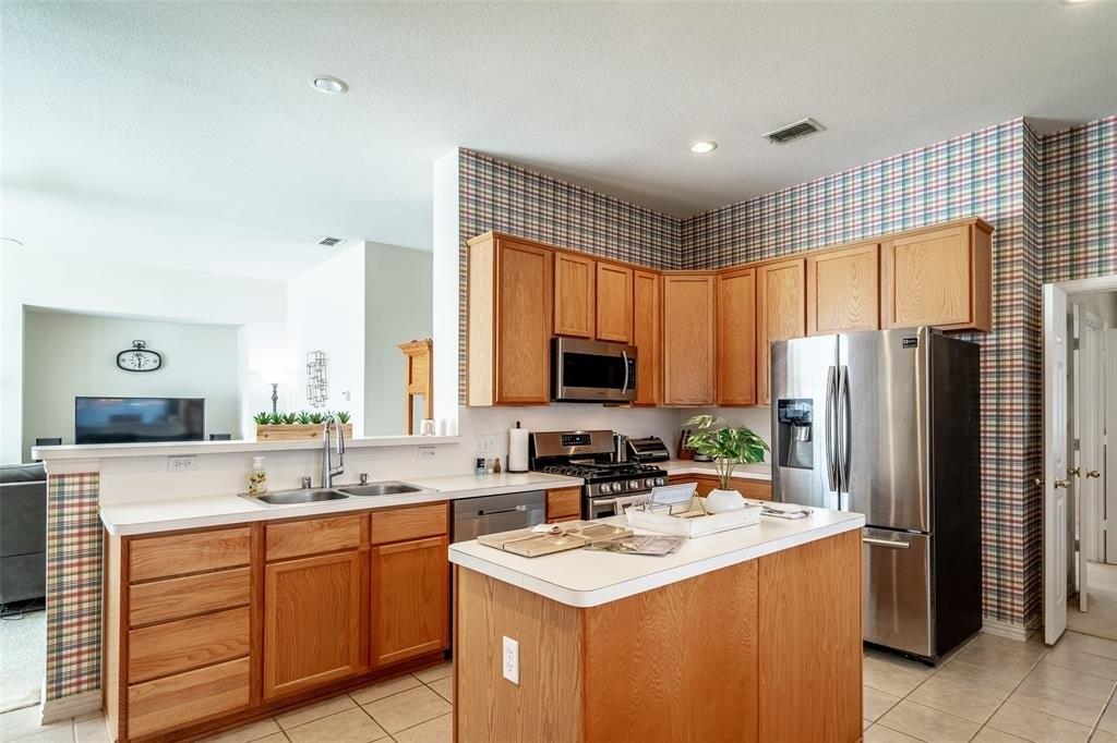 Lexington Ct, Rowlett, TX 75089